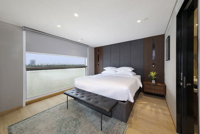 Accommodation on Emerald Harmony